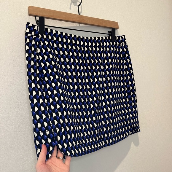 J. Crew Jet Set Geo Print cotton mini skirt blue black geometric size 6 - Picture 4 of 9